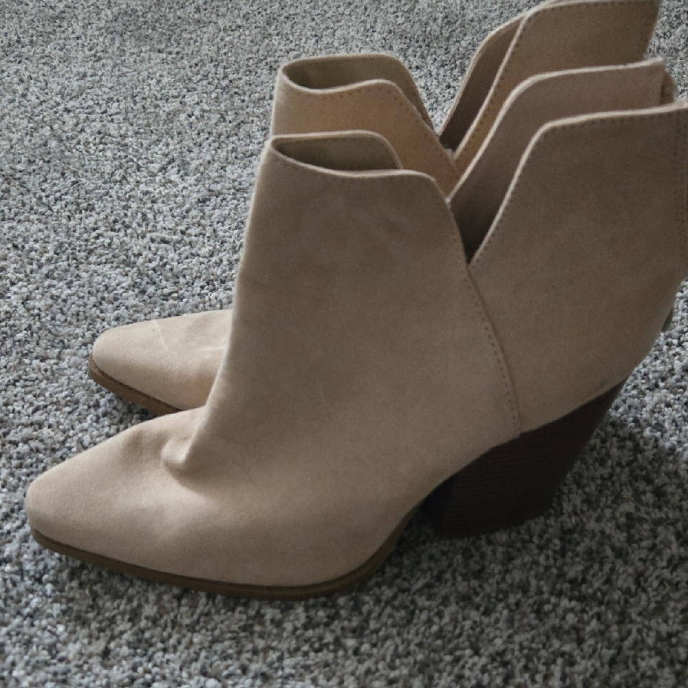 Qupid Taupe Suede Pointed Ankle Booties